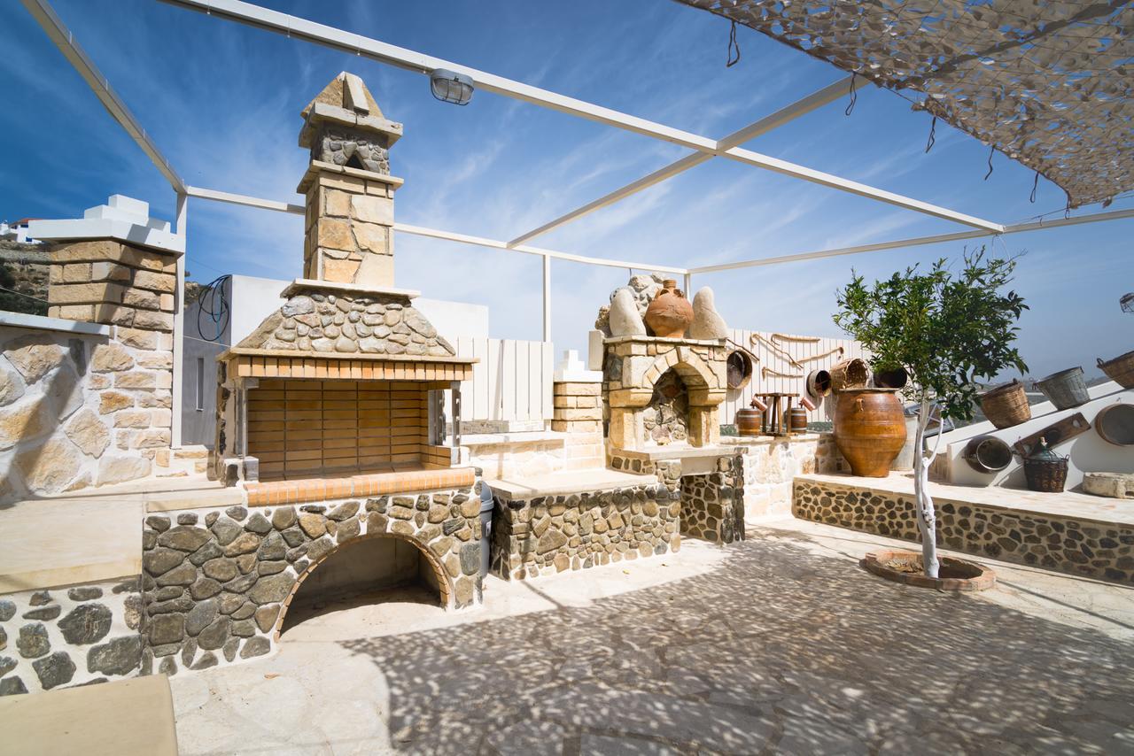 Aristidis Country Villa-Anesis Kamilari Exterior foto